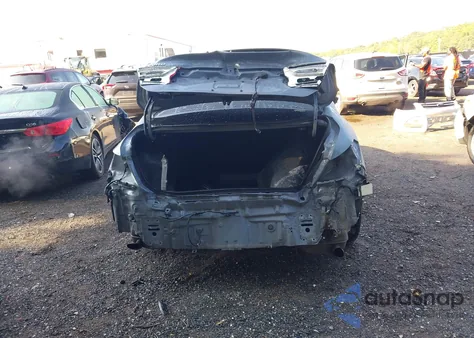 2021 Honda Accord Sport 2.0T z USA, uszkodzony, nr VIN 1HGCV2F30MA025381